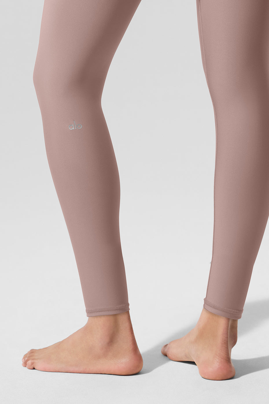 7/8 High Rise Airlift Leggings — Taupe