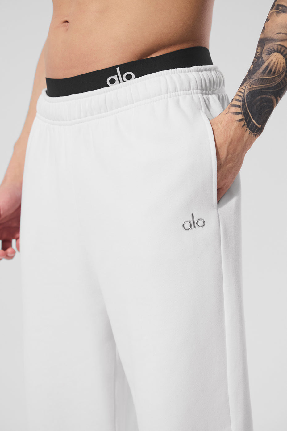 Accolade Joggers — White