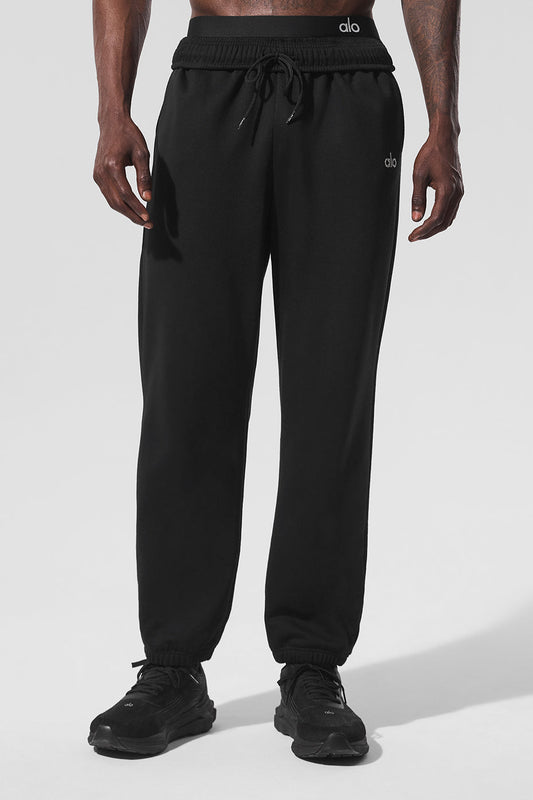Accolade Joggers — Black