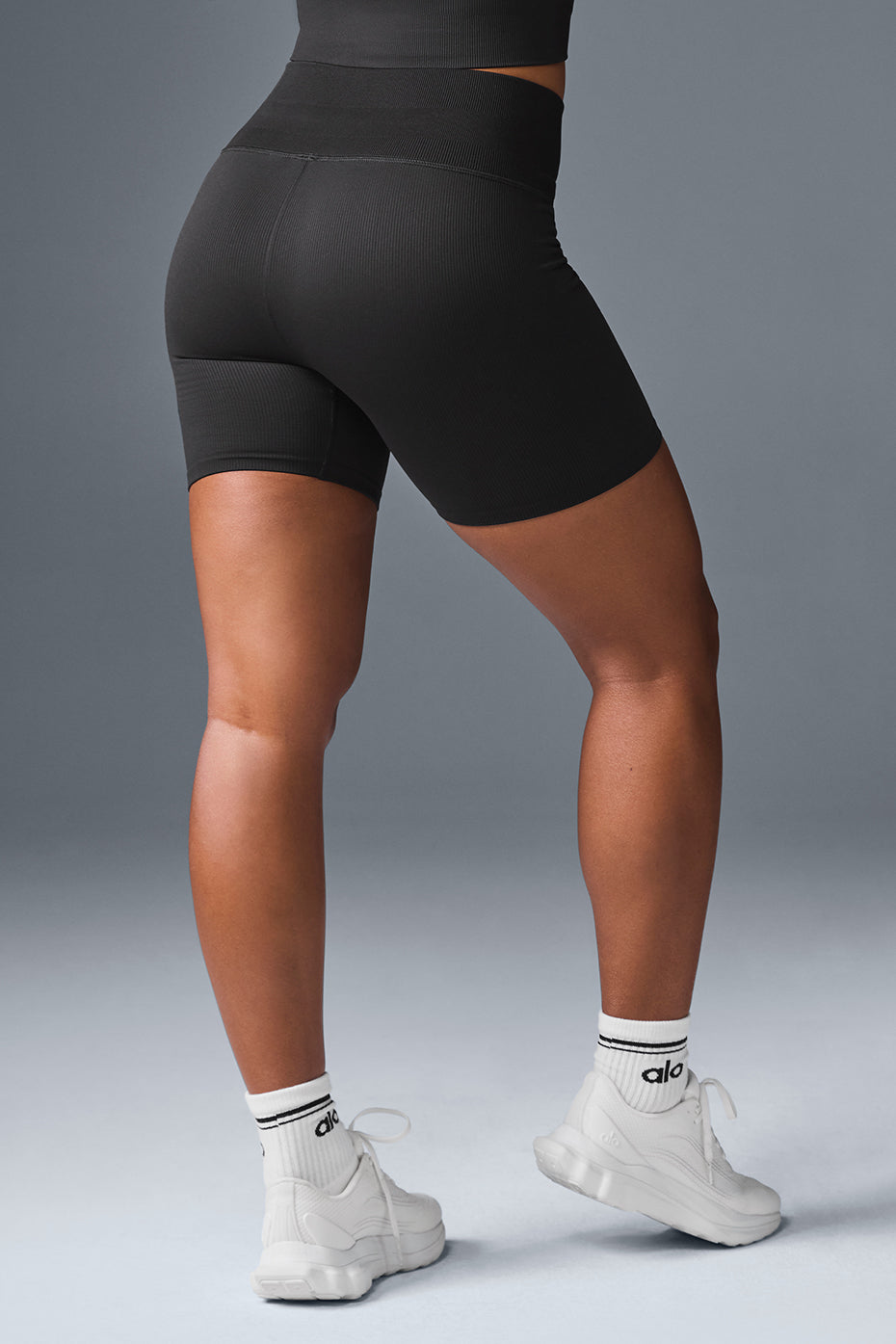5" Seamless Ribbed Favorite Shorts — Black