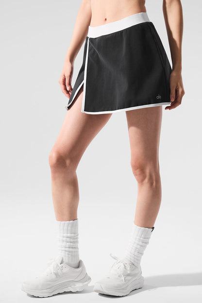 Airbrush Streamlined Skirt — Black/White