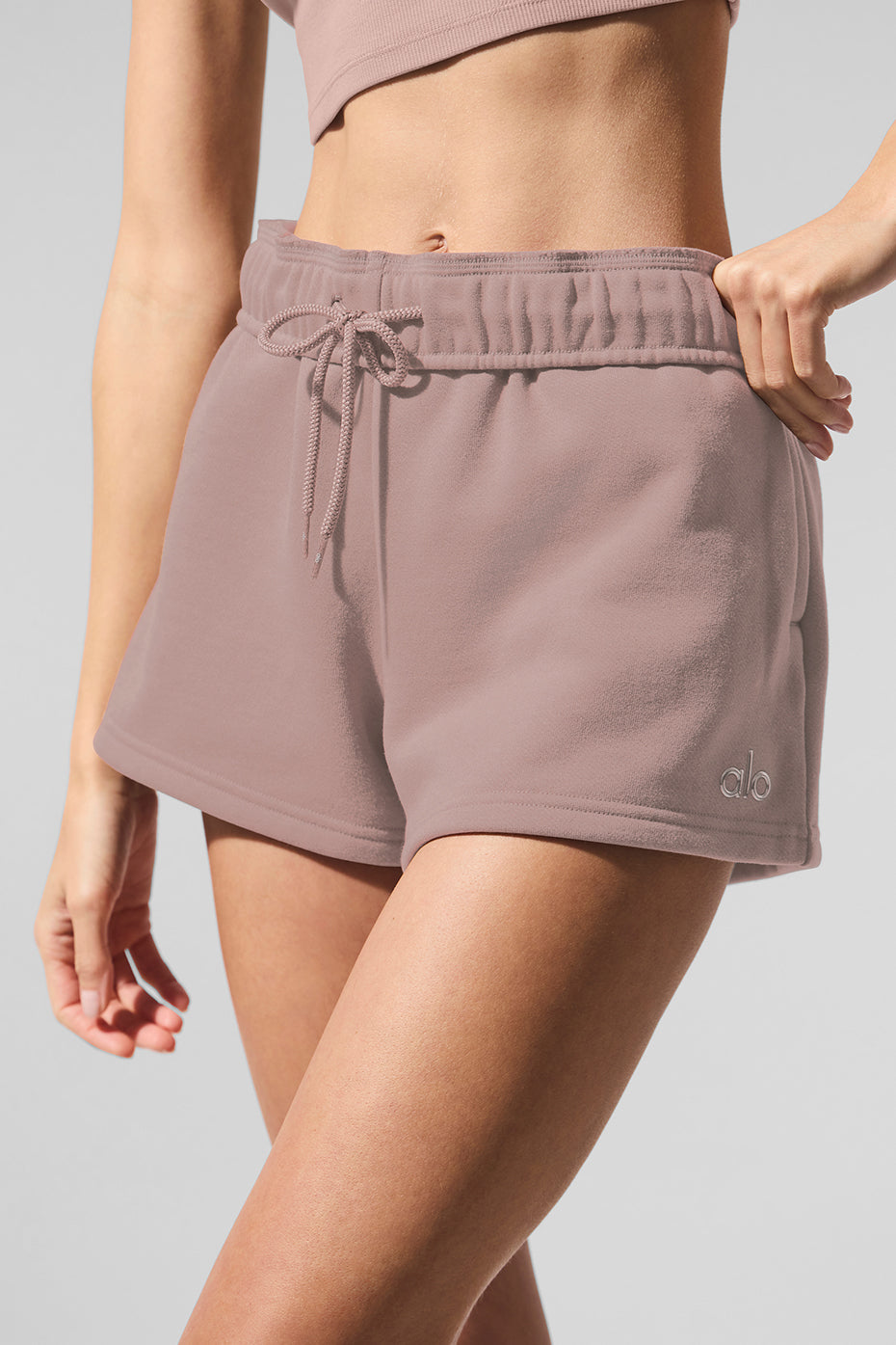 Accolade Shorts — Taupe