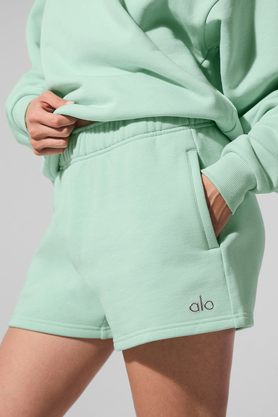 Accolade Shorts — Spearmint