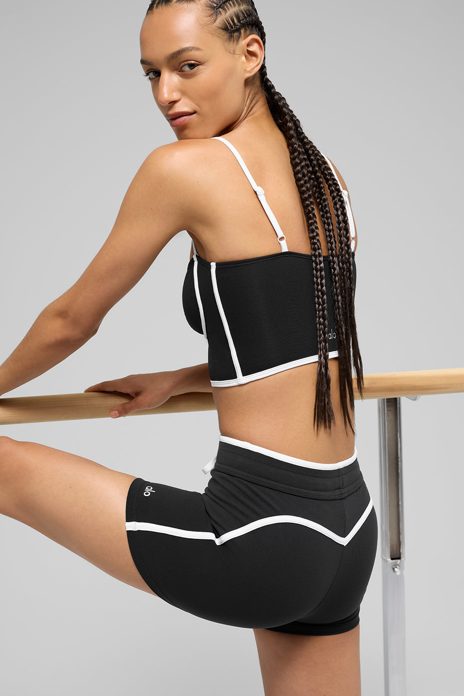 4" Airbrush High Rise Race Pace Shorts — Black/White
