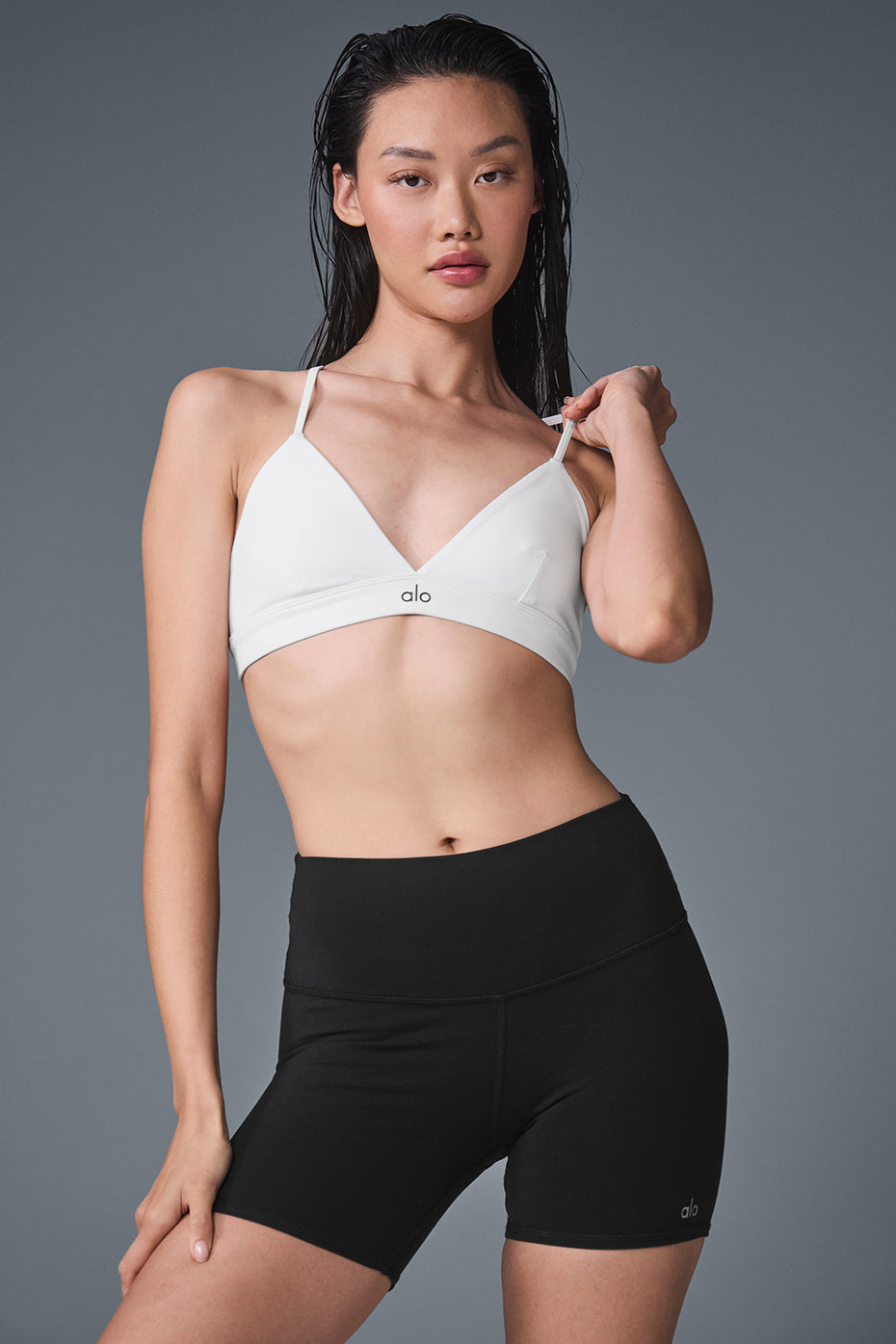 Splendor Sports Bra — White/Black