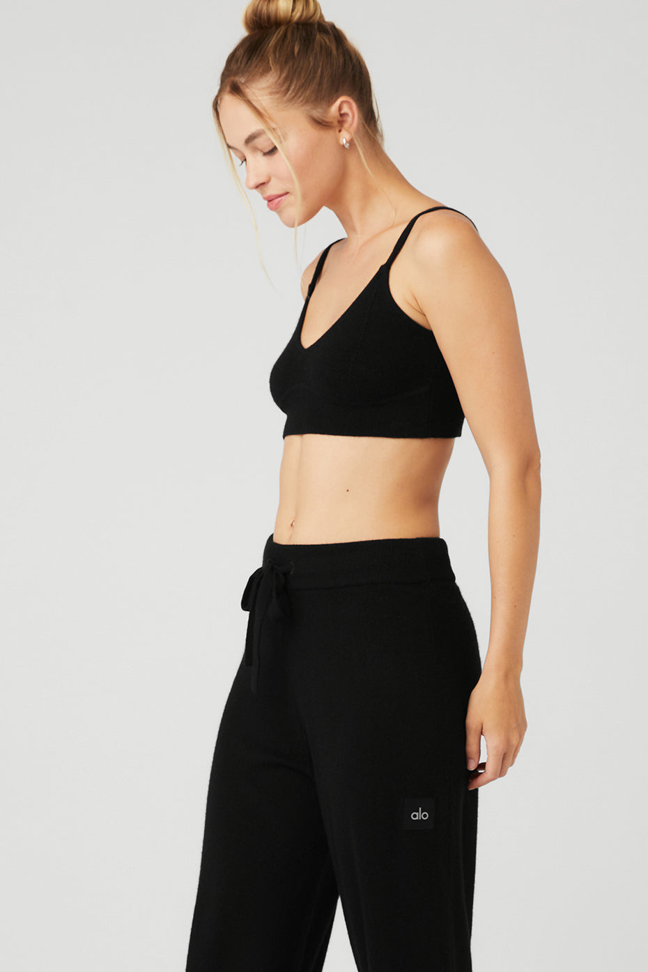 Cashmere Jet Set Sports Bra — Black