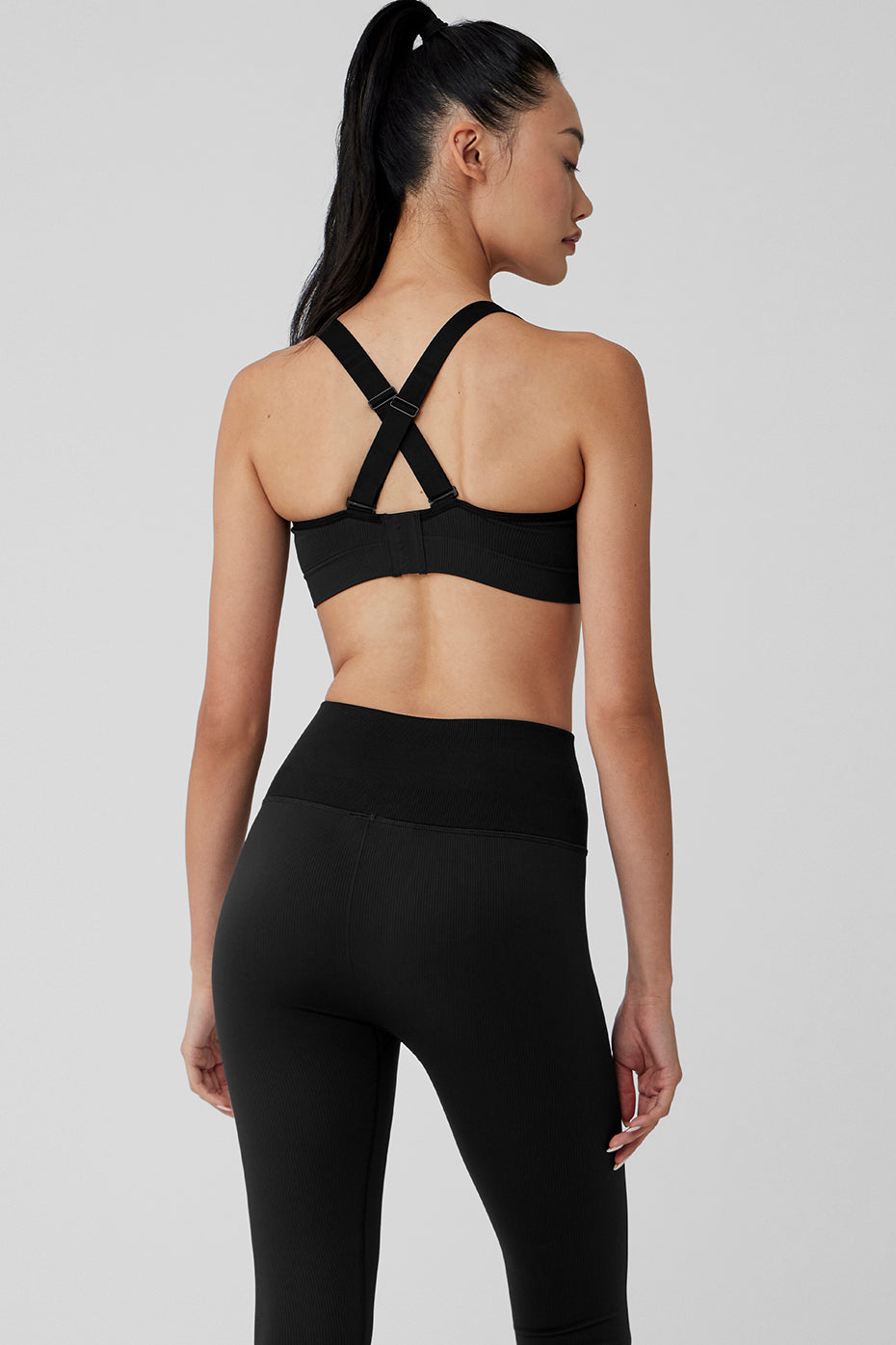 Seamless Ribbed Favorite Sports Bra — Black