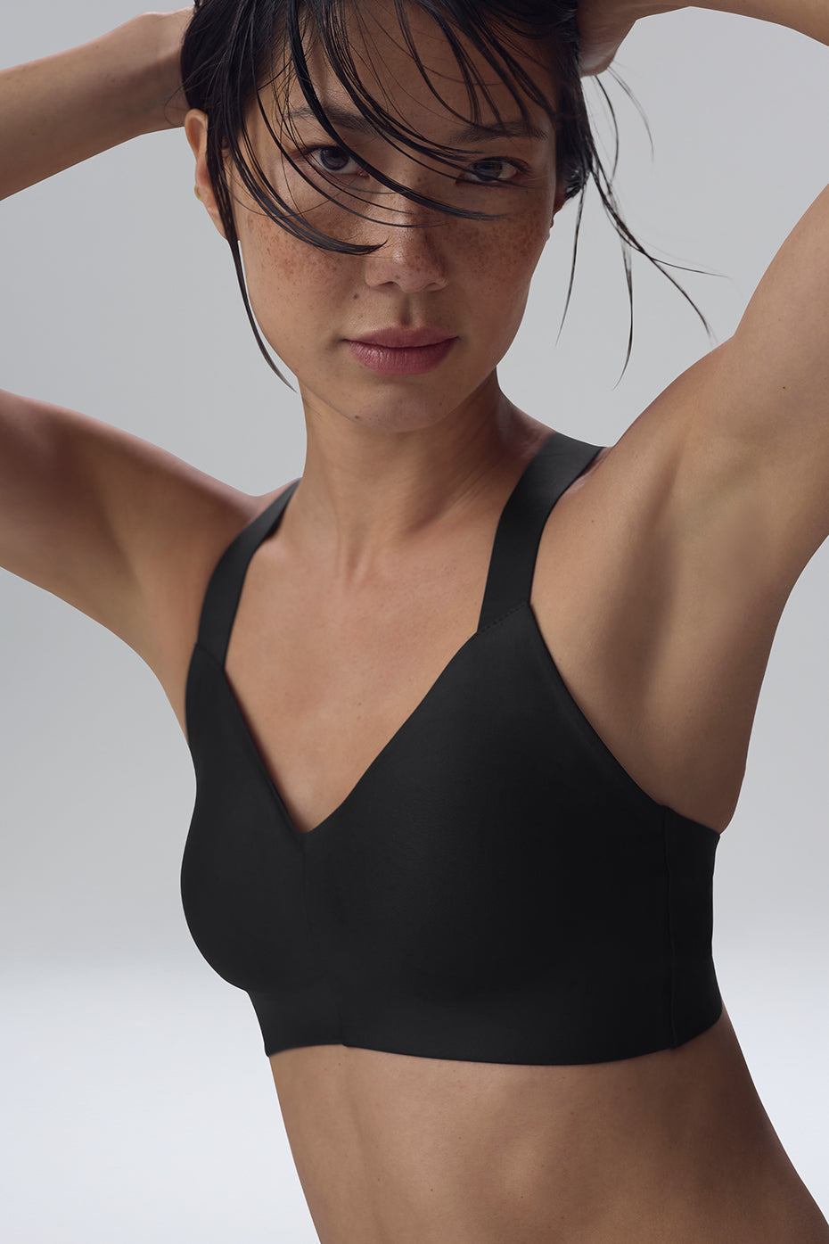 Airlift Strength Sports Bra — Black